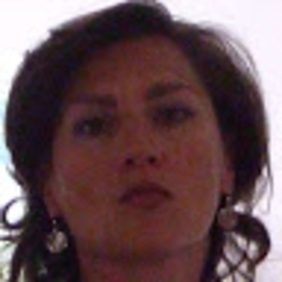 Meet your Posher, Emily - Picture 1 of 1